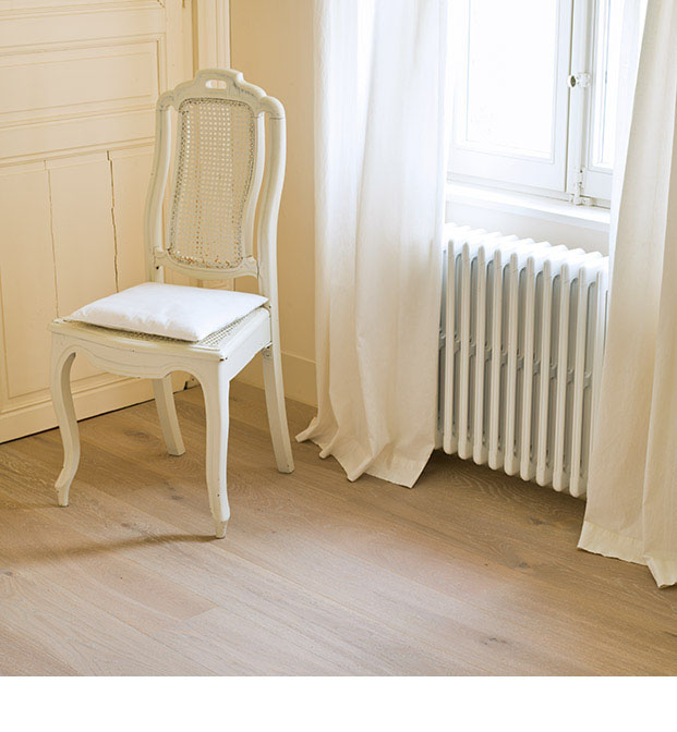Limed grey oak matt, planks